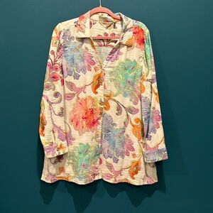 Beautiful Tunic with soft, watercolor-like flowers and vine design.